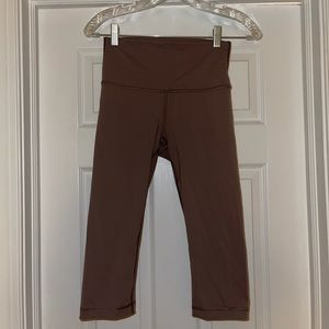 LULULEMON CROP LEGGINGS